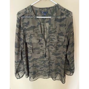 Woman’s GAP Camo Tunic size XL